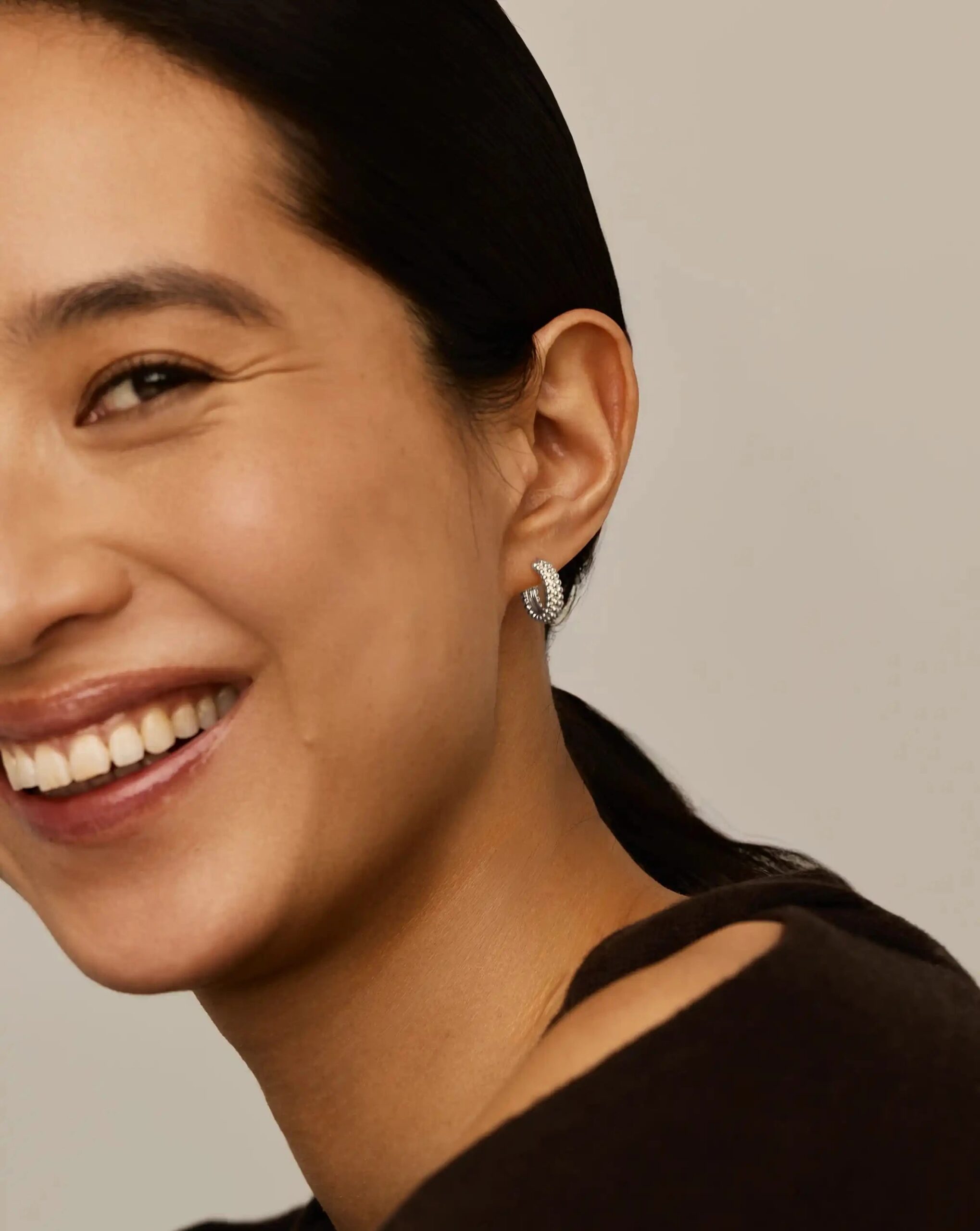 Mini Baya Hoop Earrings - Image 3